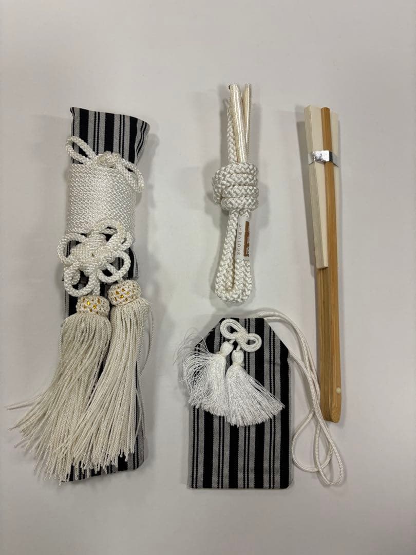 七五三　5歳男の子袴セット　黒系　袴丈長め　鷹　お城　日本製　新品