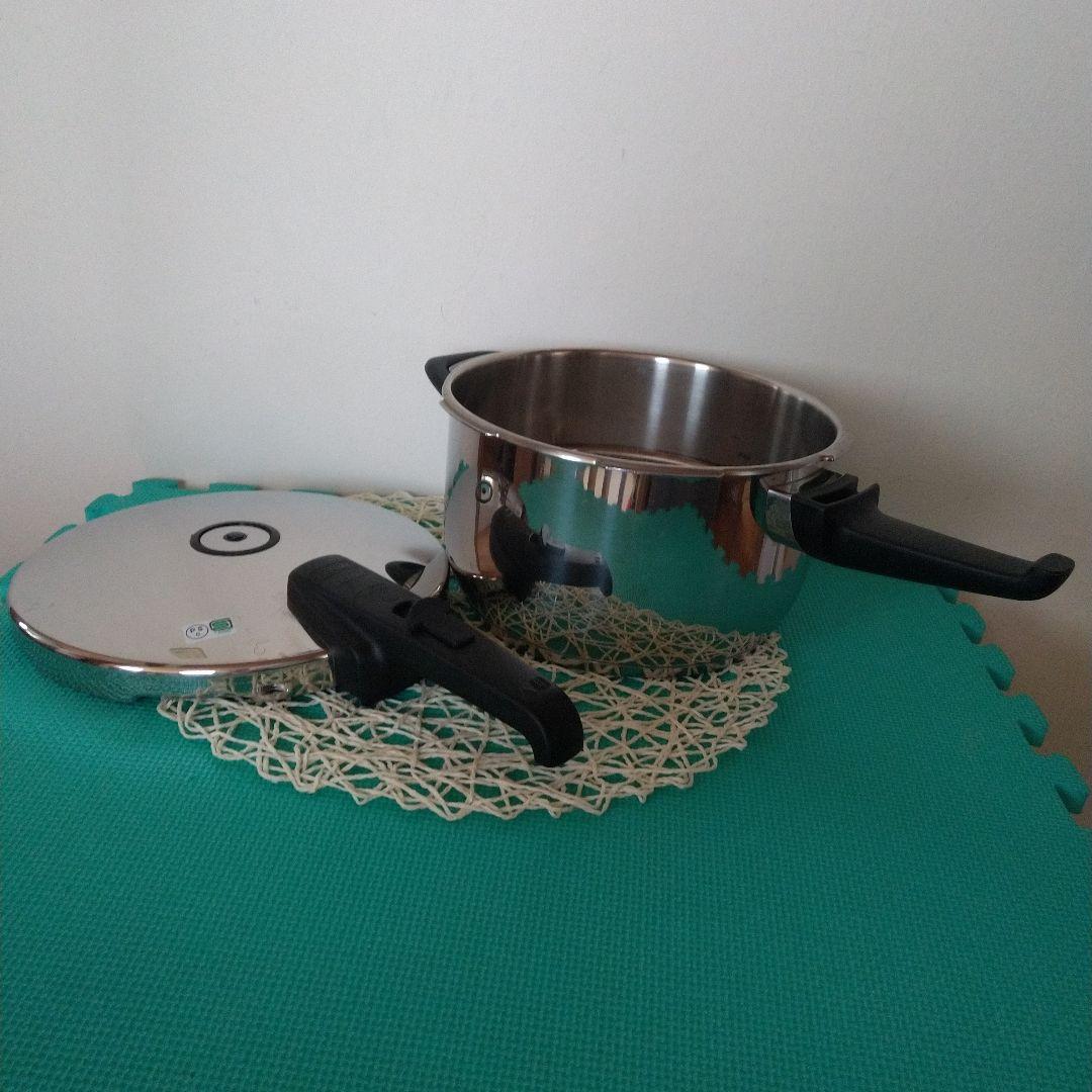 《 フィスラー 》ドイツ製 圧力鍋 4.5L ❣️