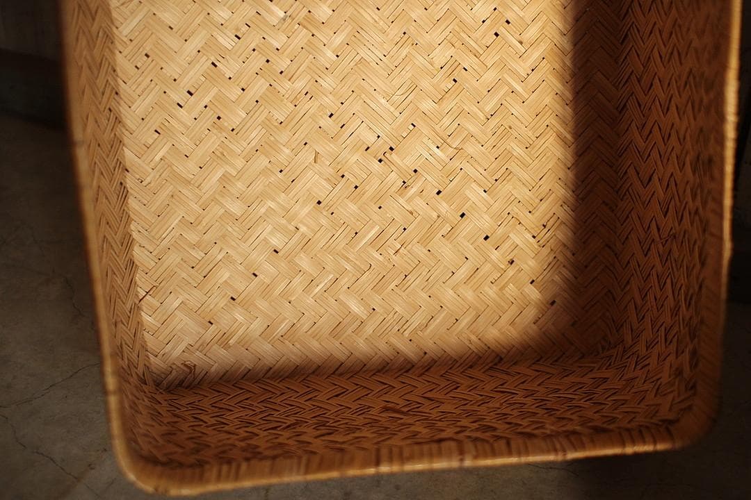 状態良く形の綺麗な古い竹編みの収納かご 行李 竹籠 篭 古道具 - メルカリ