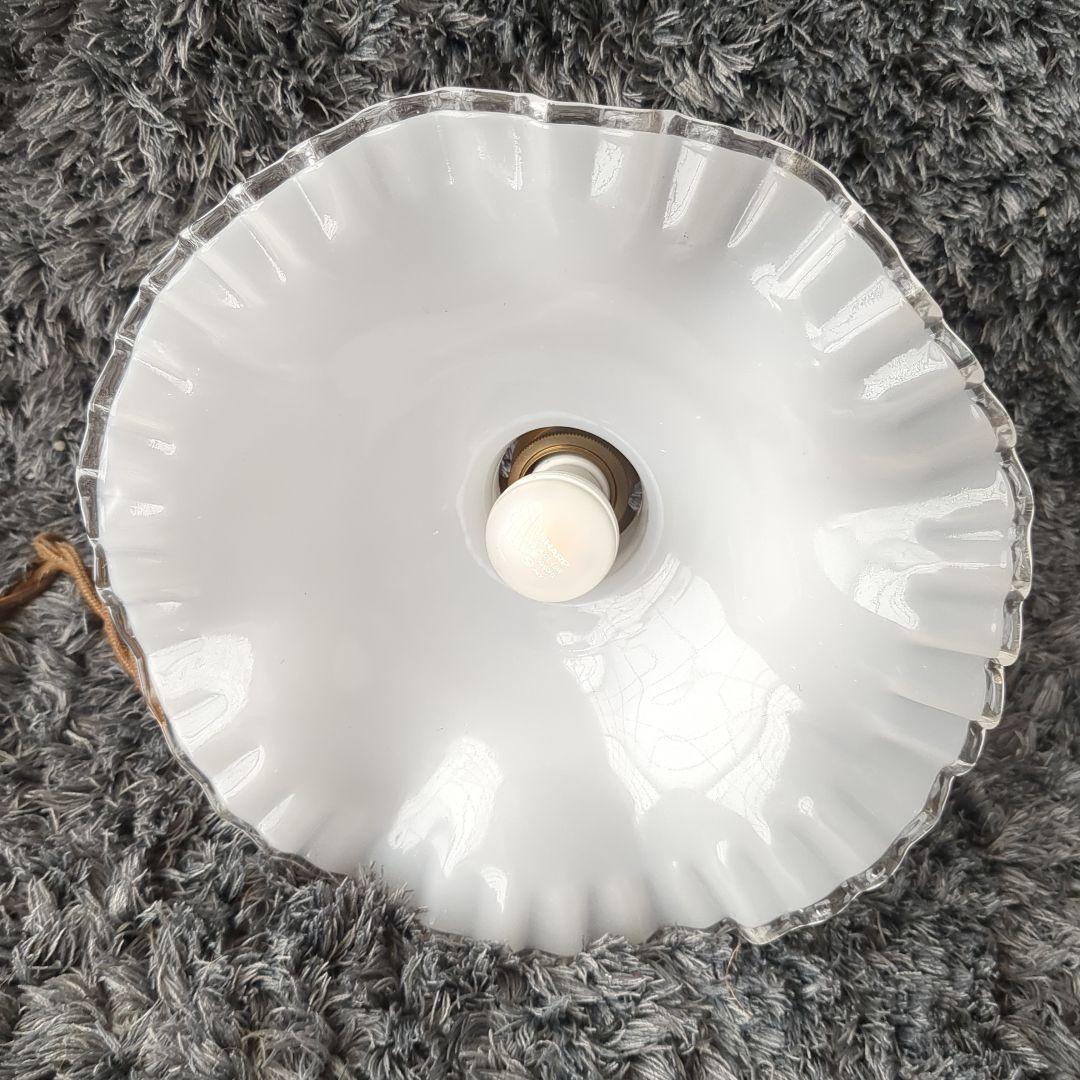 ミルクガラス　ペンダントライト　レトロ照明　レトロモダン