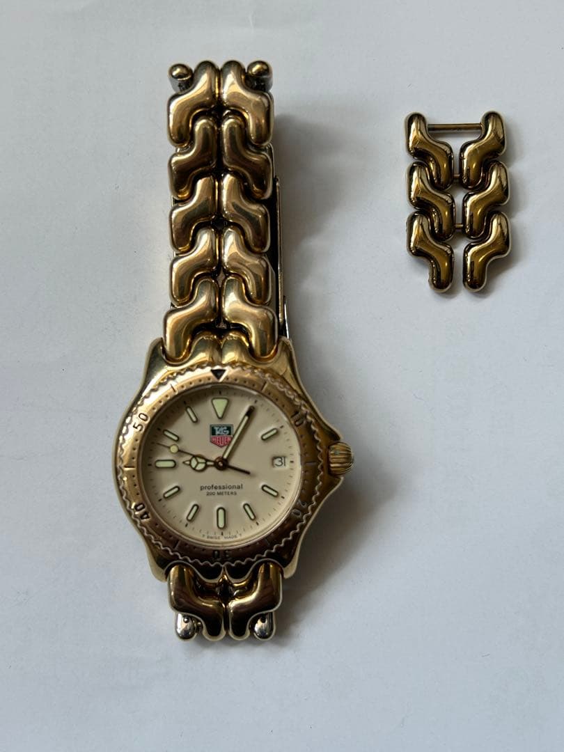 ゴールドカジュアル腕時計 ステンレスバンド