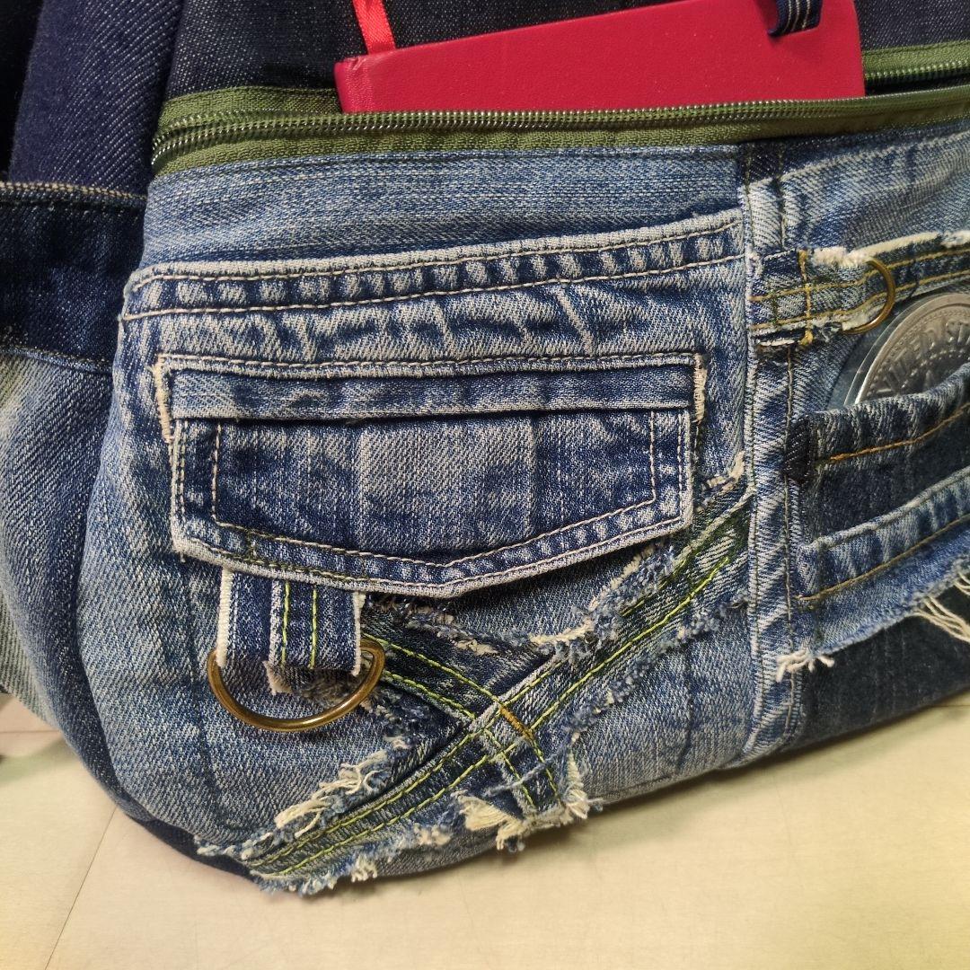 デニムリメイクバッグ　4way 　リメイクデニム　リュック　トート　ショルダー