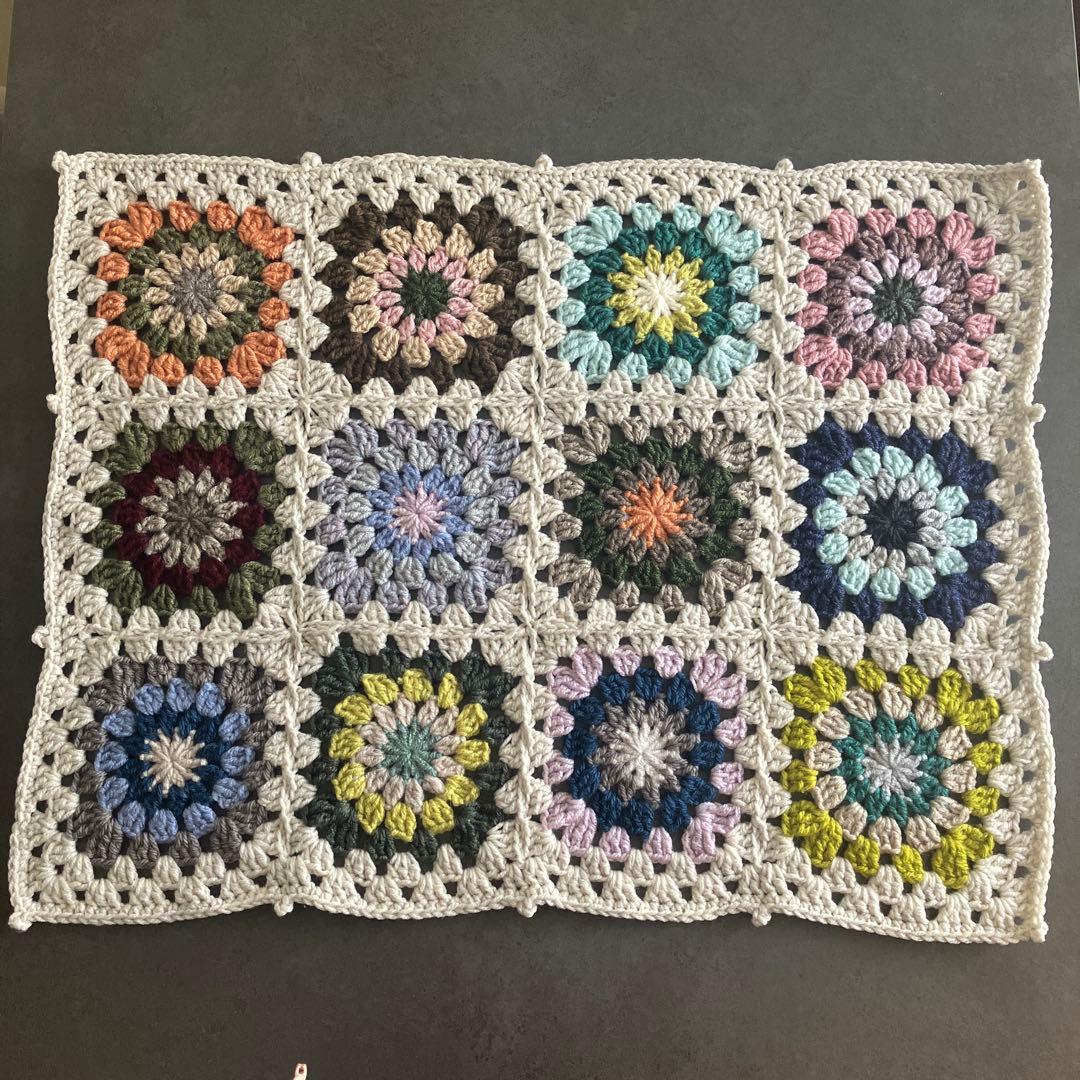 モチーフ編み マルチカバー マット 毛糸 ハンドメイド ブランケット