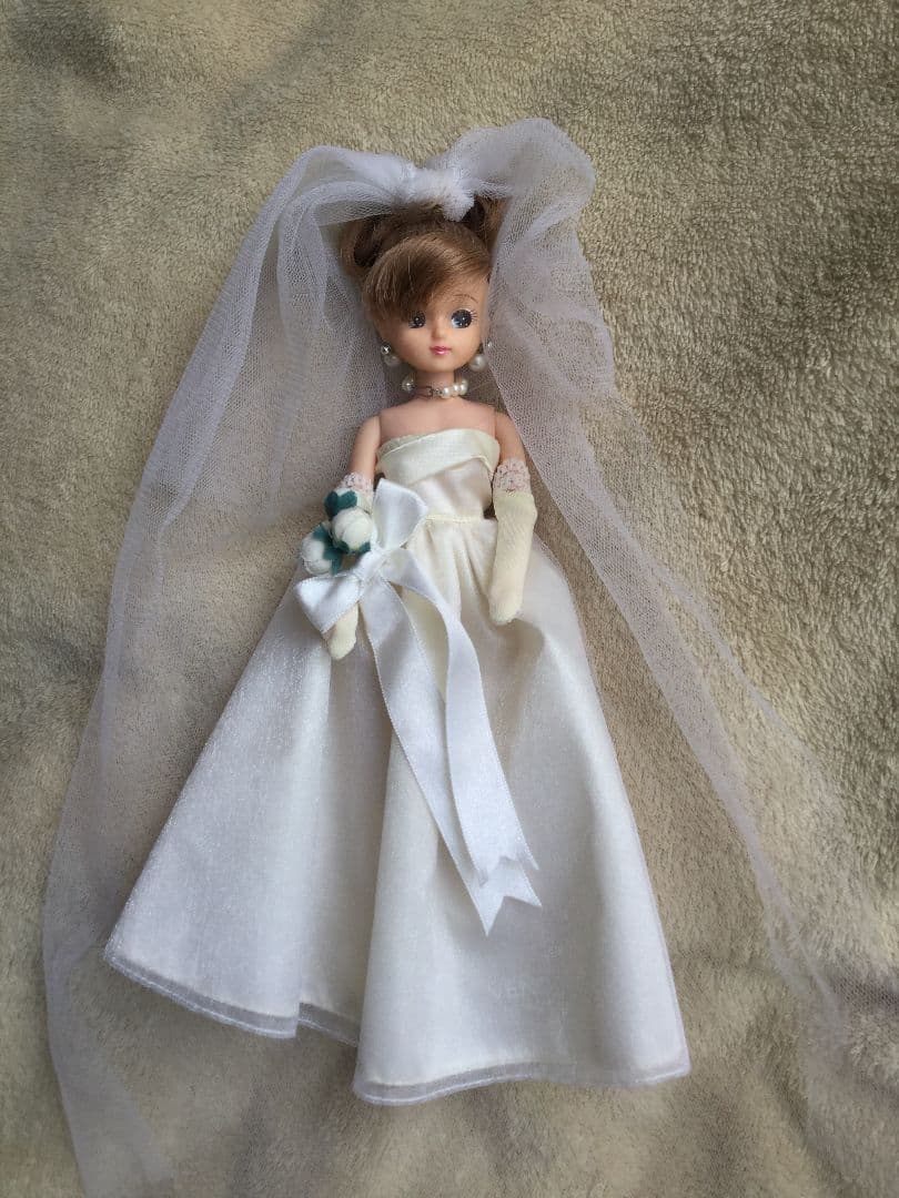 リカちゃん ♡ シャルル　ウェディングドール　ヴァンドーム青山