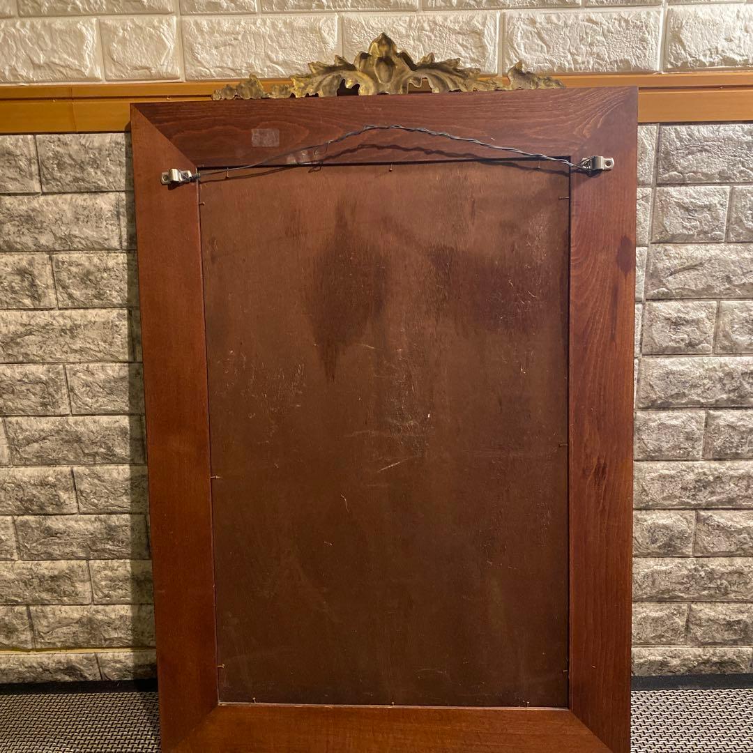 装飾的な壁掛け鏡 大きめ　フランスルイススタイルの鏡です。アンティーク