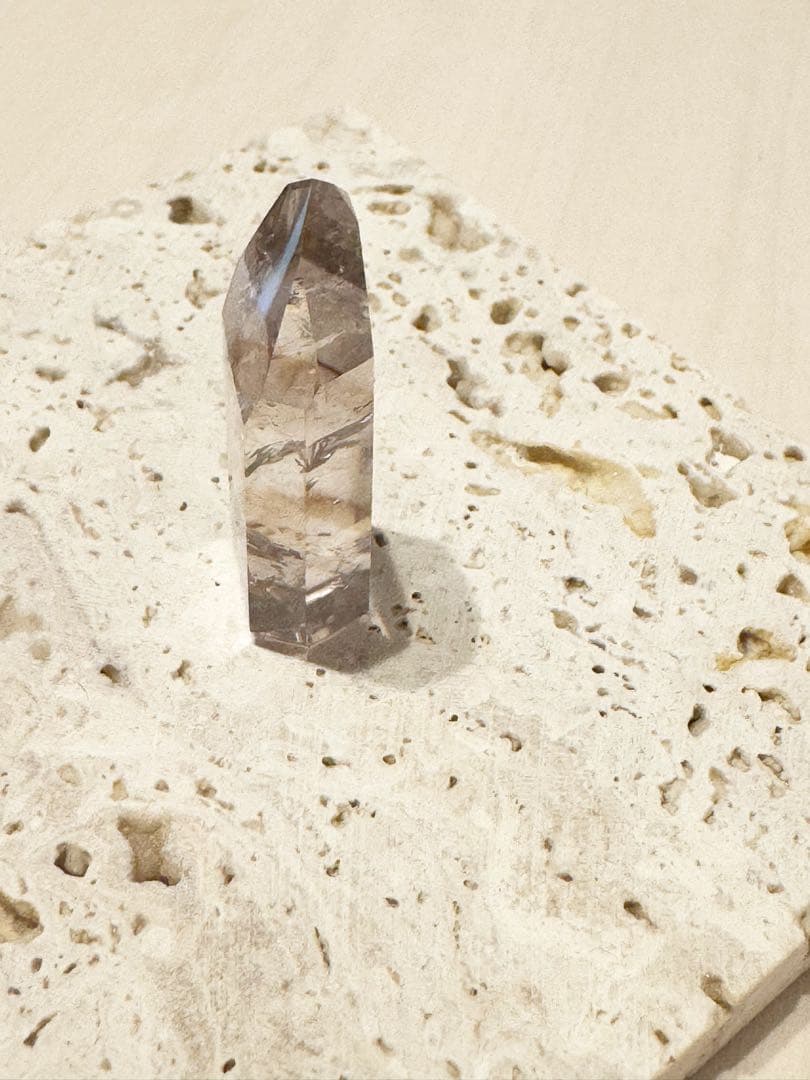 【激レア】希少　天然石　パウエライト入りアメシスト