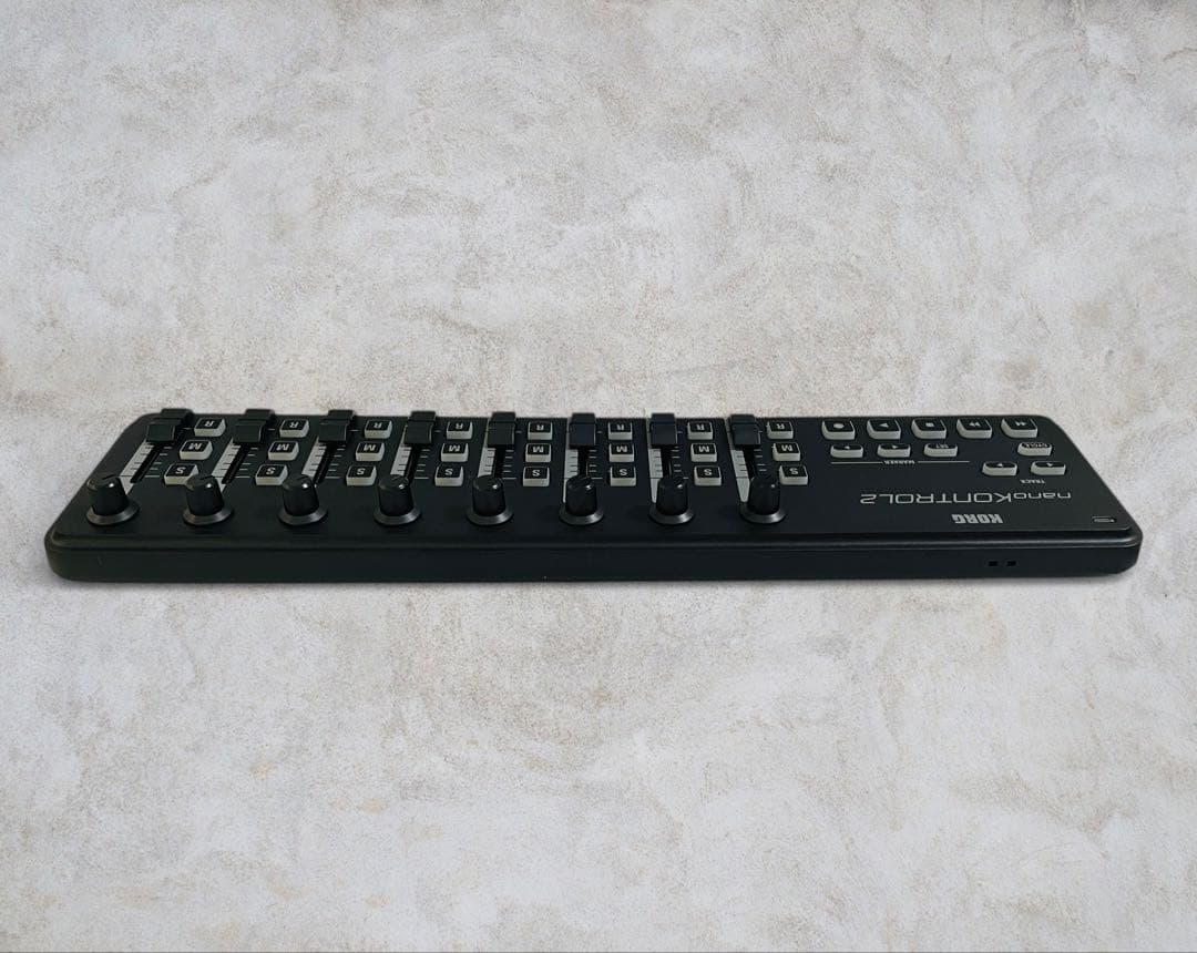 （美品）KORG nanoKONTROL2 MIDIコントローラー ケース付き