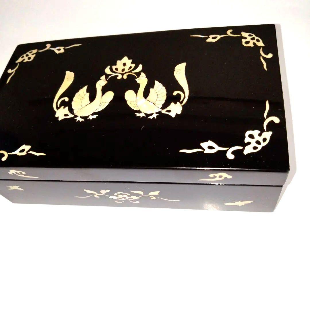 奈良漆器小物入れ