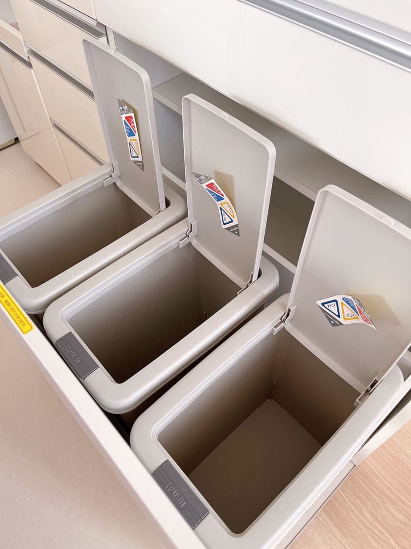 【新品未使用】18万円購入のニトリチェルシー・キッチンカウンター食器棚