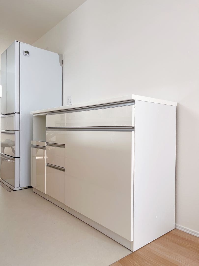 【新品未使用】18万円購入のニトリチェルシー・キッチンカウンター食器棚