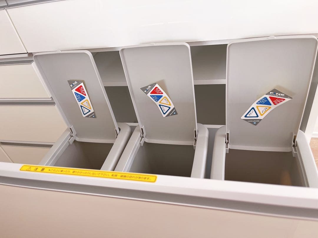 【新品未使用】18万円購入のニトリチェルシー・キッチンカウンター食器棚