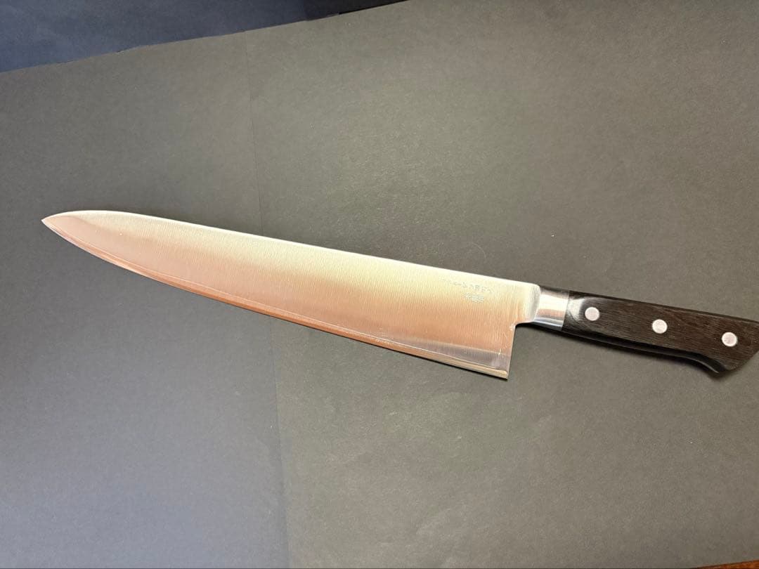 燕三条 藤次郎作 スウエーデン鋼 F-812 DP口金付牛刀 330mm