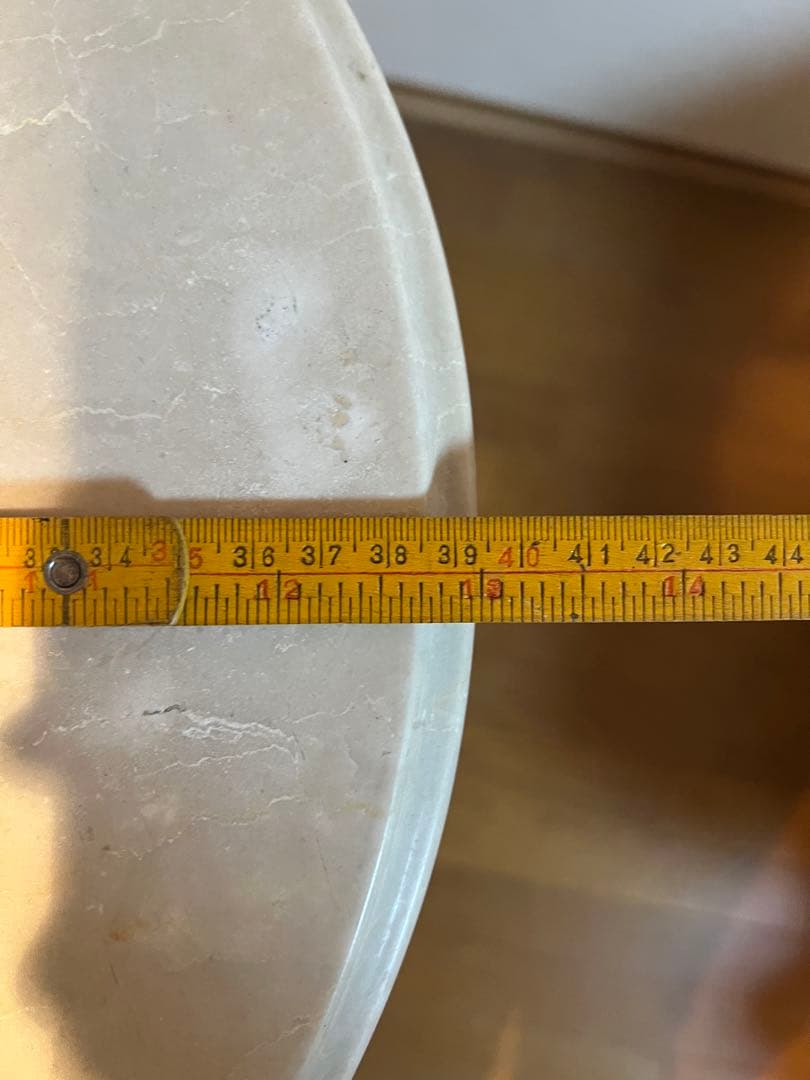 c*n様 白い大理石　花台