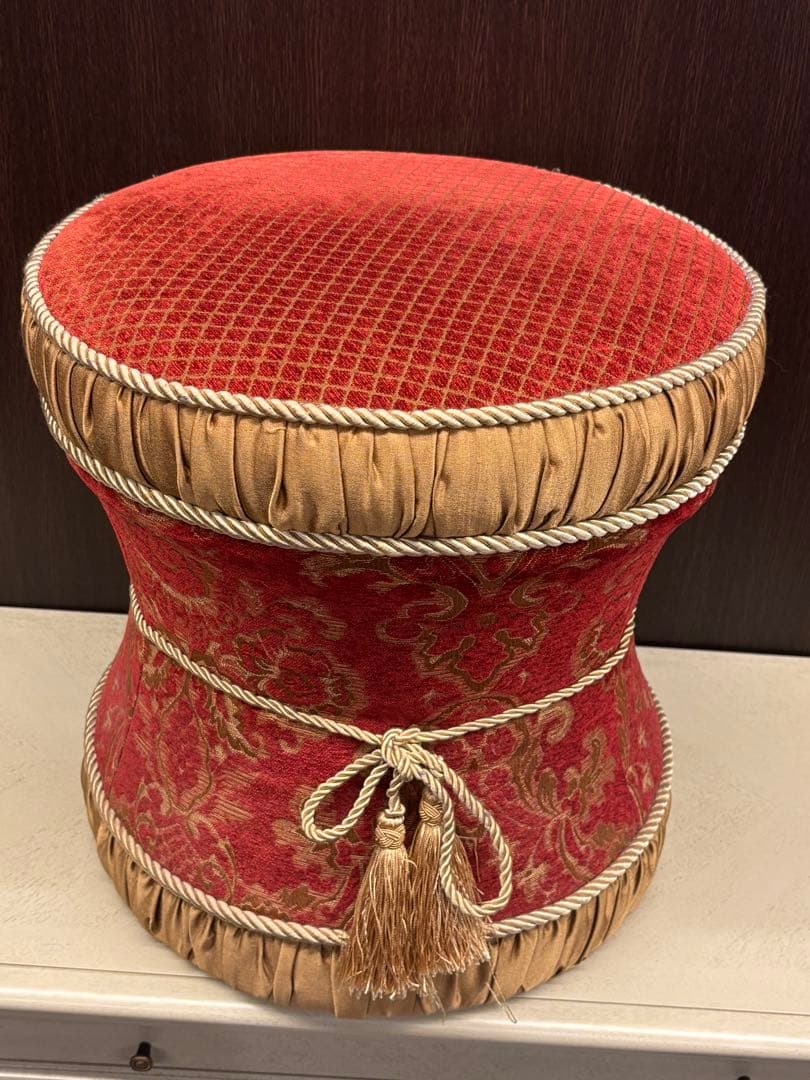 ジェニファーテイラーオットマンソファチェア