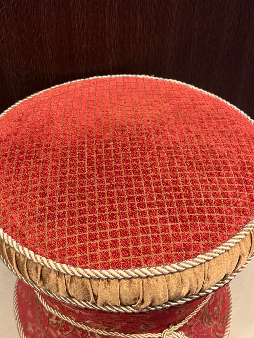 ジェニファーテイラーオットマンソファチェア