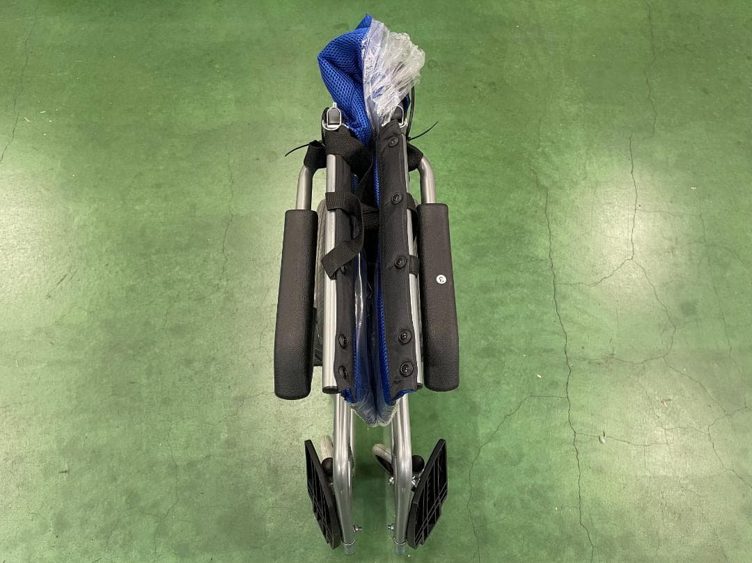 折りたたみ車椅子 軽量車椅子 【介助型】