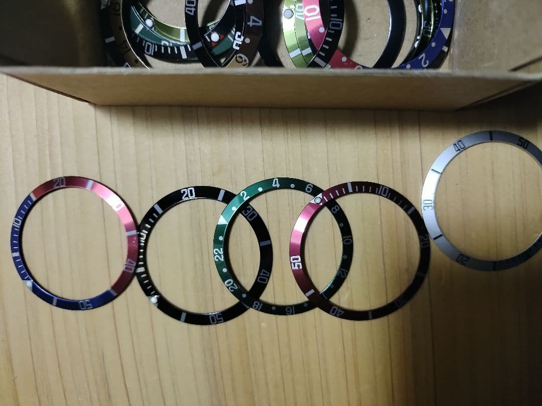 腕時計　ベゼル　リング　大量　アウターリング付き　部品取り