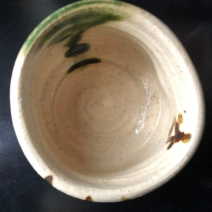 古美術品◼️蔵から、かなりステキな雰囲気のぐい呑み、お猪口が出て来た。