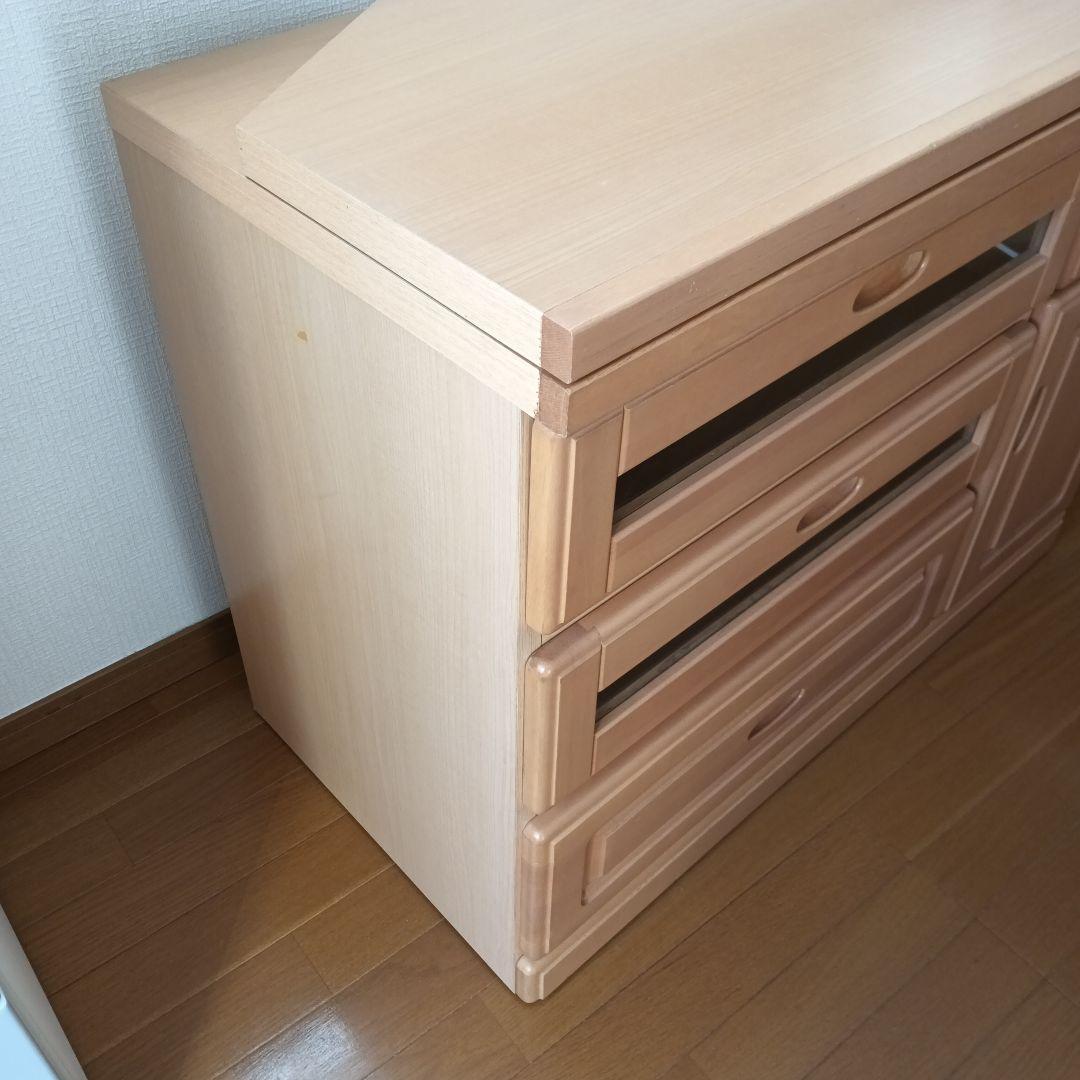 テレビ台　キャスター付