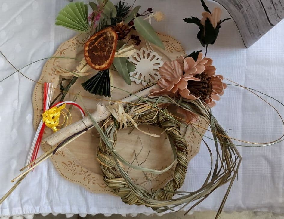 普通郵便【新作お正月】流木レモングラスユーカリドライ、ドライフルーツしめ縄