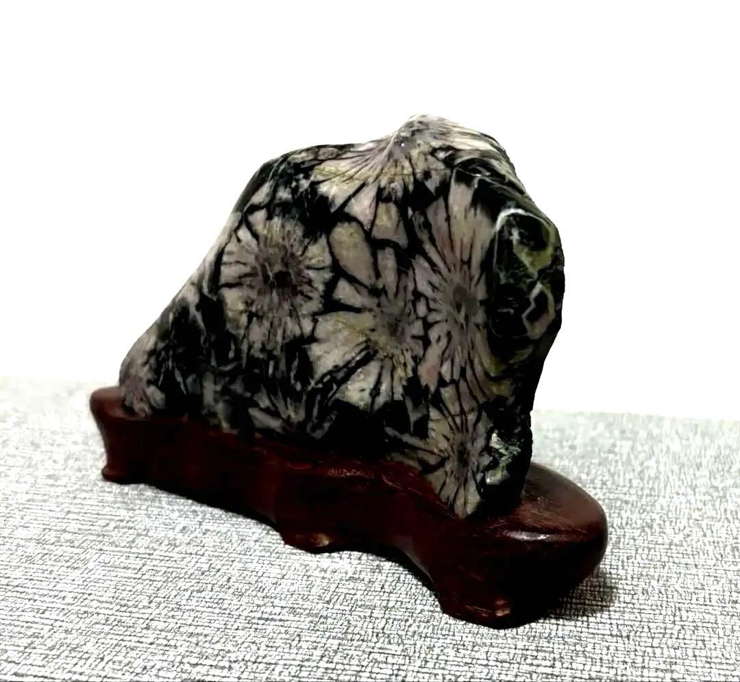 菊花石　7連　淡いピンク花