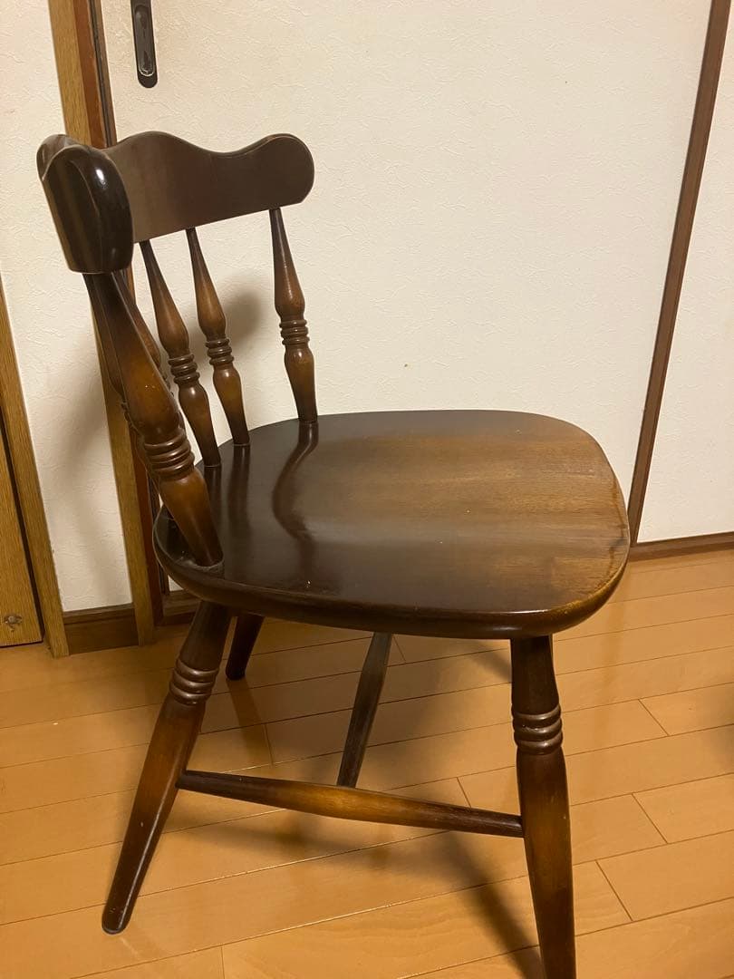 飛騨産業　キツツキマーク　ダイニングチェア②