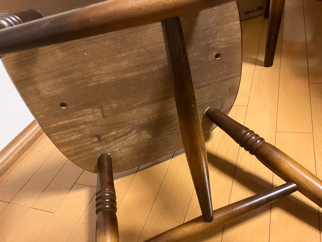 飛騨産業　キツツキマーク　ダイニングチェア②