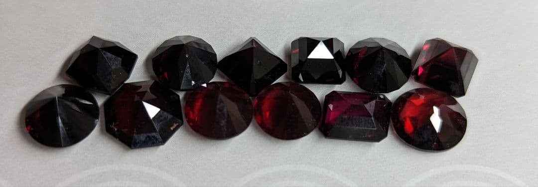 ガーネット 12石 19.4ct 1.5–1.7ct 天然石 ルース