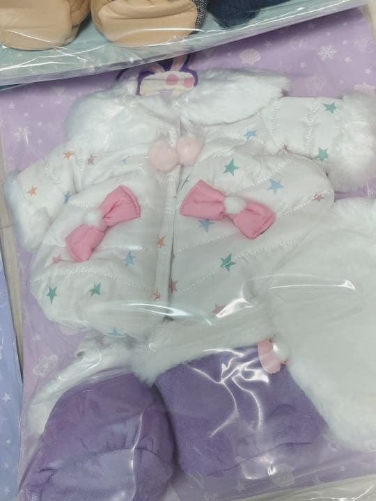 ❤︎ディズニーダッフィーフレンズ　トゥインクルウィンター　コスチューム4点セット①