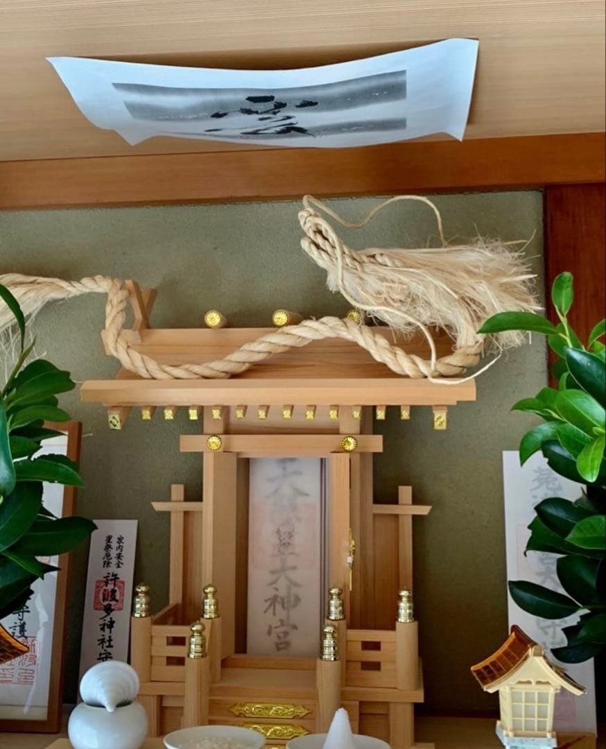 神聖な麻で編むあなたの為の龍のしめ縄Mサイズ下顎ひげ付き