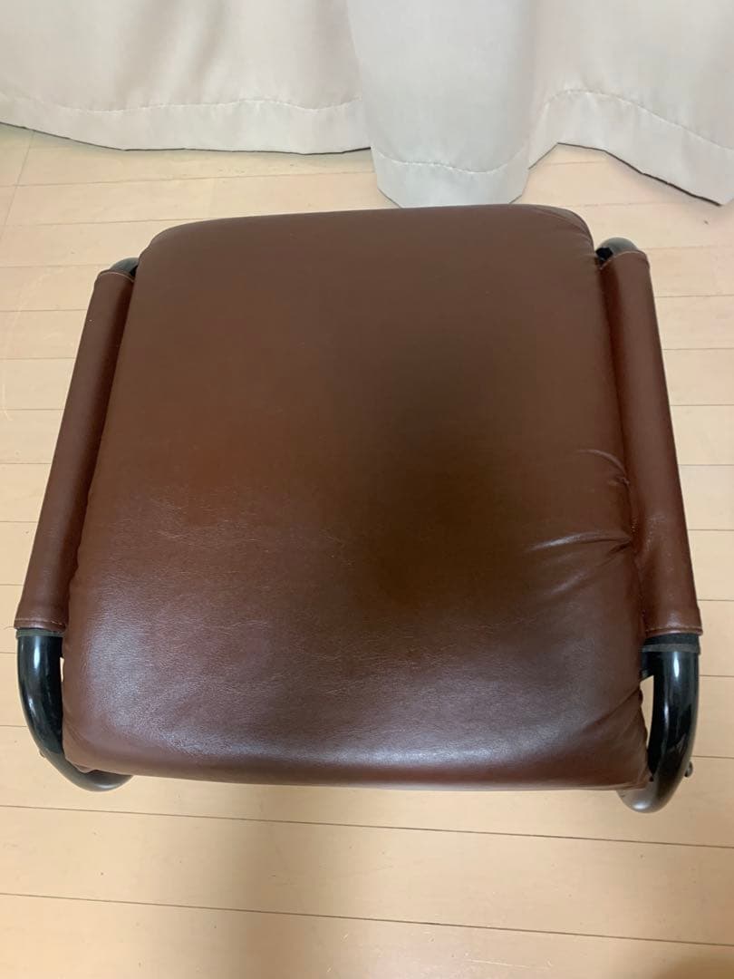 無段階リクライニング　回転　シングルソファ　茶　革　オットマン付き