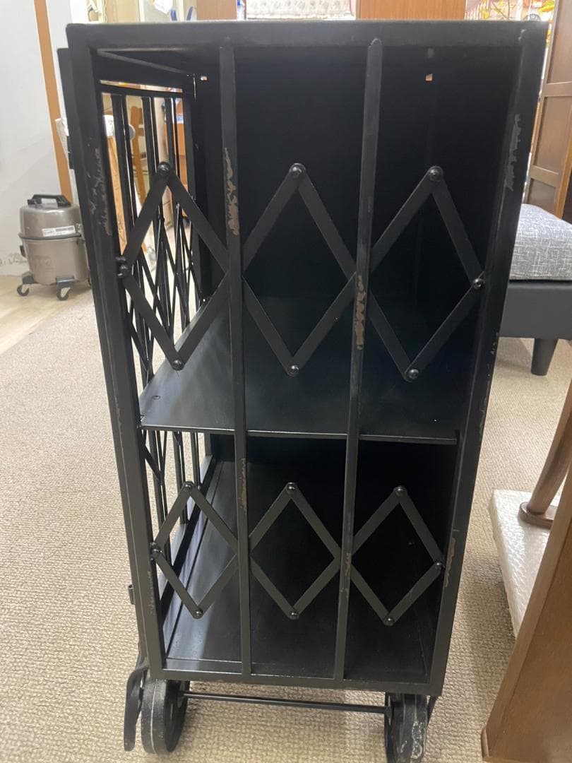 スチール　キャビネット　インダストリアル　サイドボード　引出　レトロ　キャスター