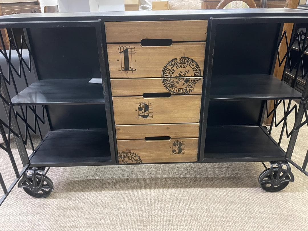 スチール　キャビネット　インダストリアル　サイドボード　引出　レトロ　キャスター