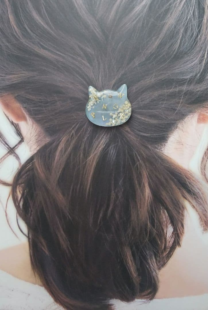 星の砂とランダムイニシャル猫ちゃんレジンヘアゴム｜レジンヘアゴム