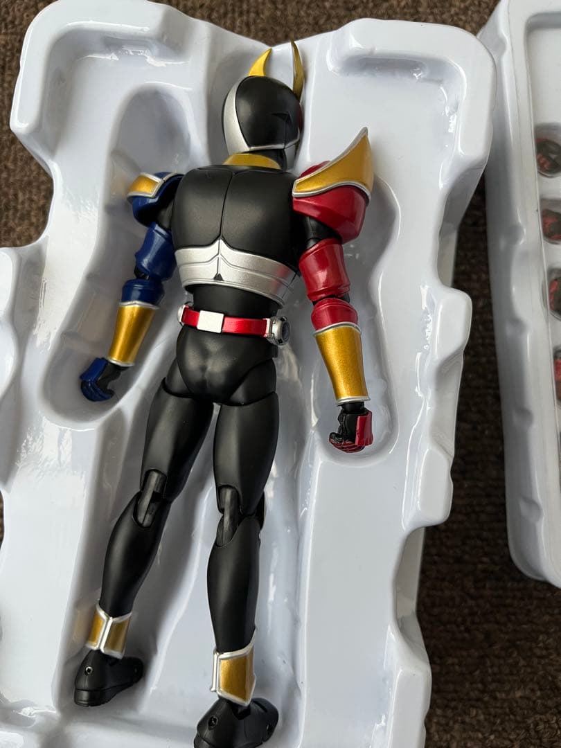 仮面ライダーアギト トリニティフォーム 真骨彫 S.H.Figuarts