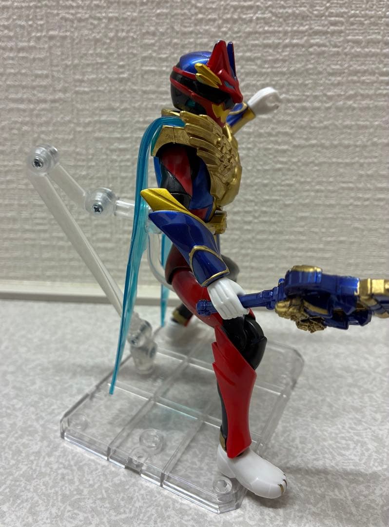 アクションヒーロー テガソードゴジュウウルフ 塗装品 - メルカリ