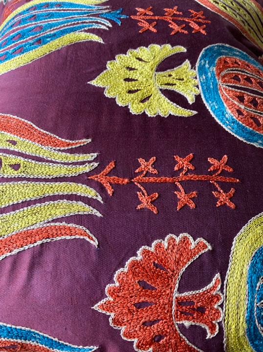 ウズベキスタン製 シルク スザニ刺繍 クッションカバー 58×50 SZN721