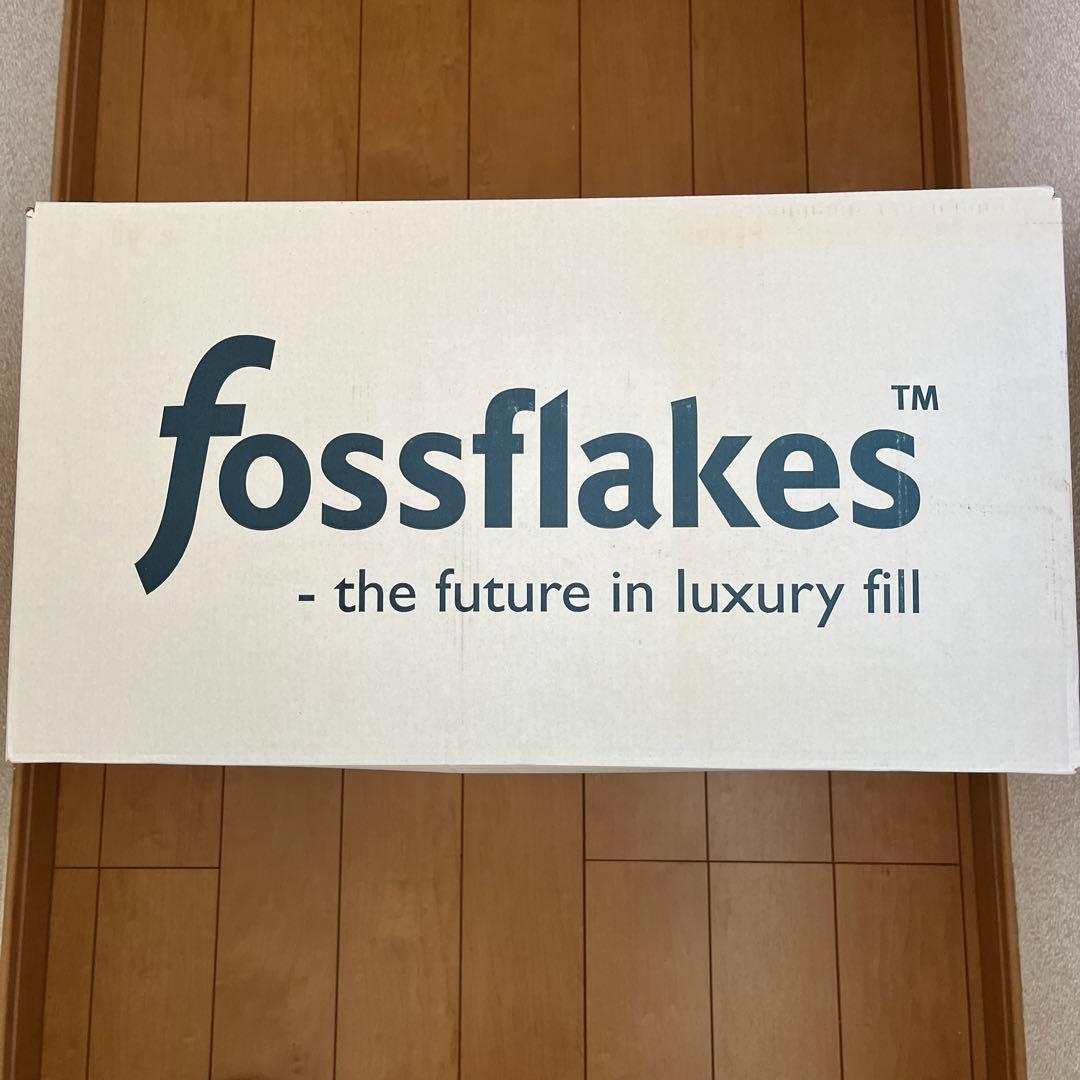 fossflakes U字型抱き枕 ホワイト　フォスフレイクス
