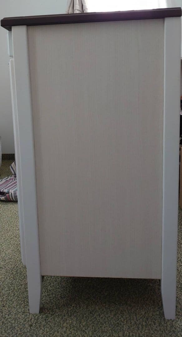 白色キャビネット棚 上部ガラス面引き出し付き