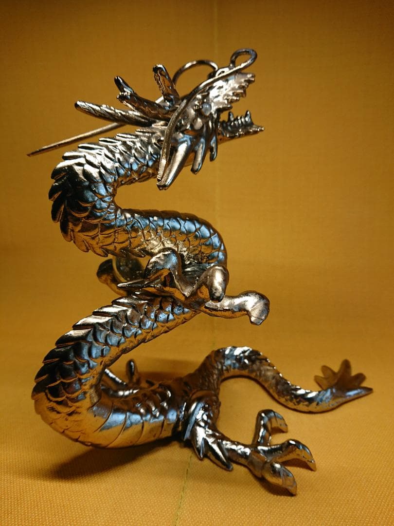 龍　昇龍　金属　2.3kg　置物　インテリア　工芸品　美術品　A3229