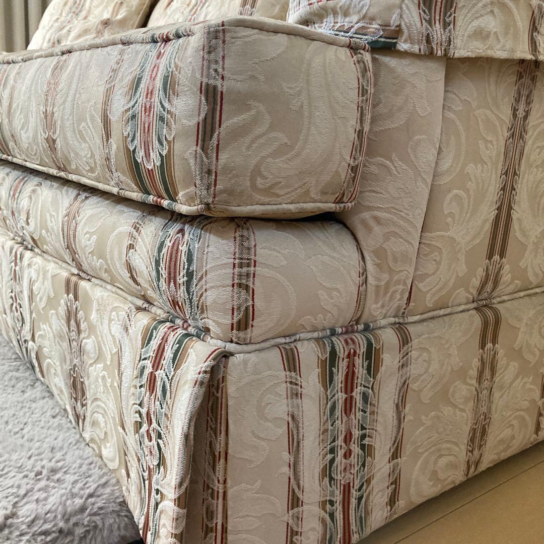 トーマスビル　3人掛けソファ