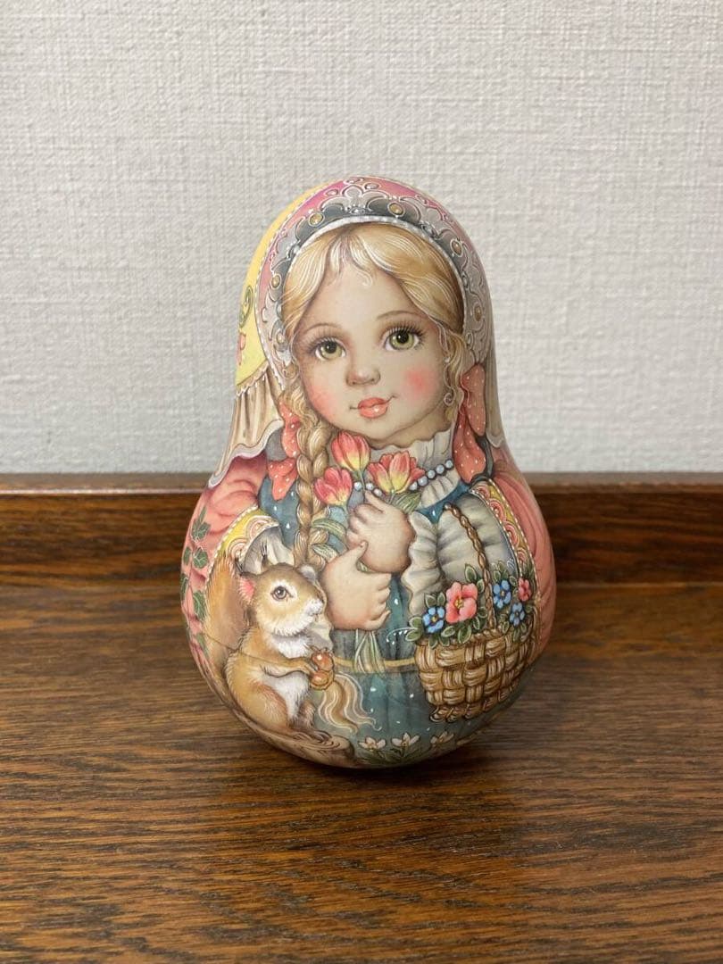 ロシア雑貨☆お起き上がりこぼし♪『チューリップと女の子』イリーナ作マトリョーシカ