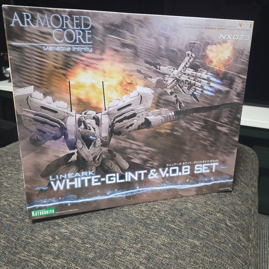 ア一マ一ド・コア ホワイト・グリント&V.O.Bセット ラインアーク ホワイト・グリント＆V.O.Bセット (プラモデル) - ホビー