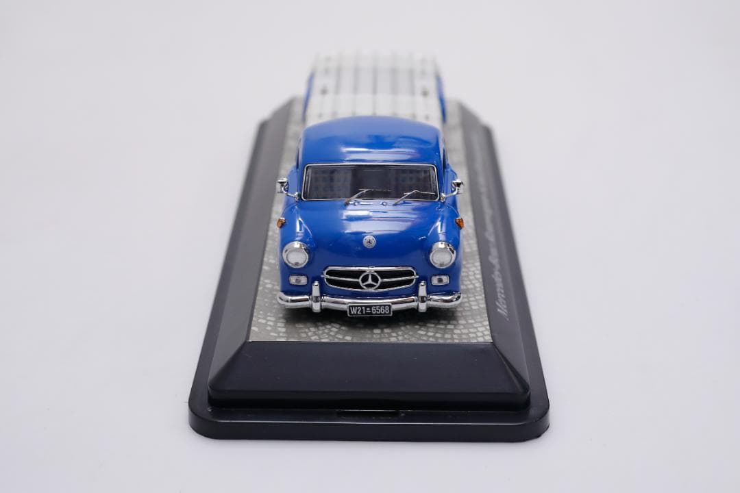 ミニカー 1/43 Mercedes-Benz Rennwagen-transporter