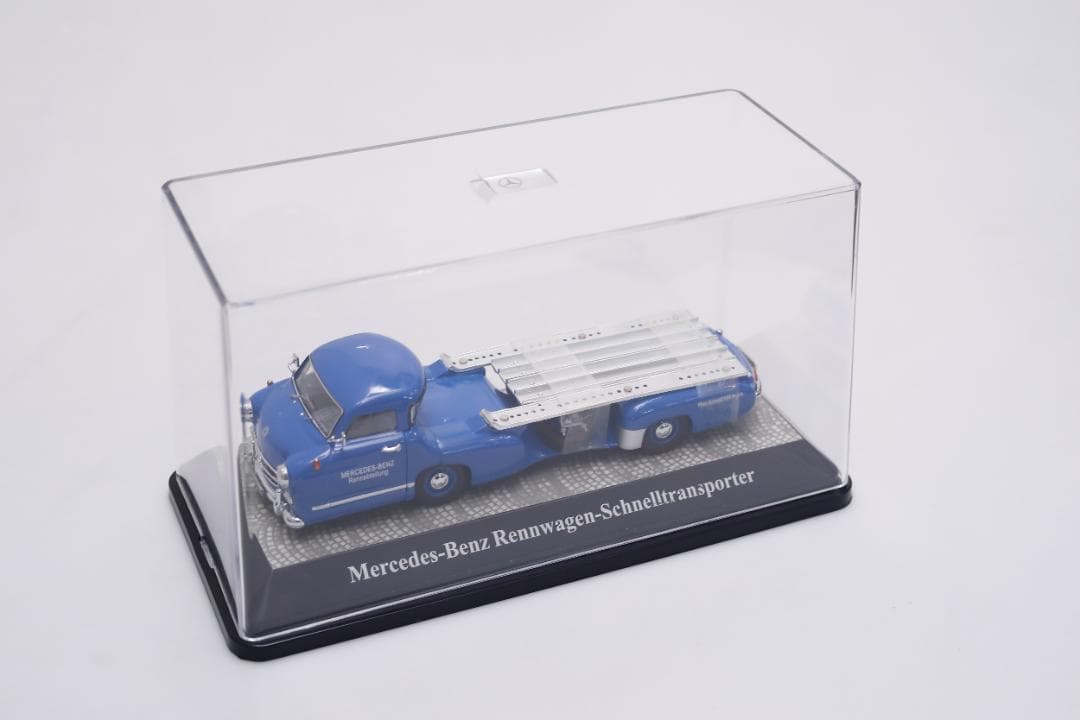 ミニカー 1/43 Mercedes-Benz Rennwagen-transporter