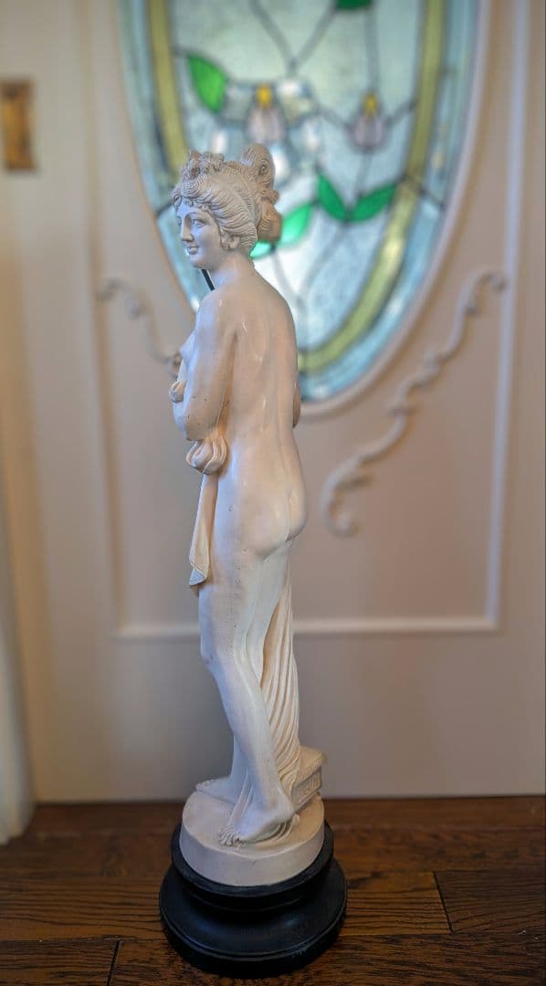 ギリシャ・ローマ彫刻① 水浴びをする女性像