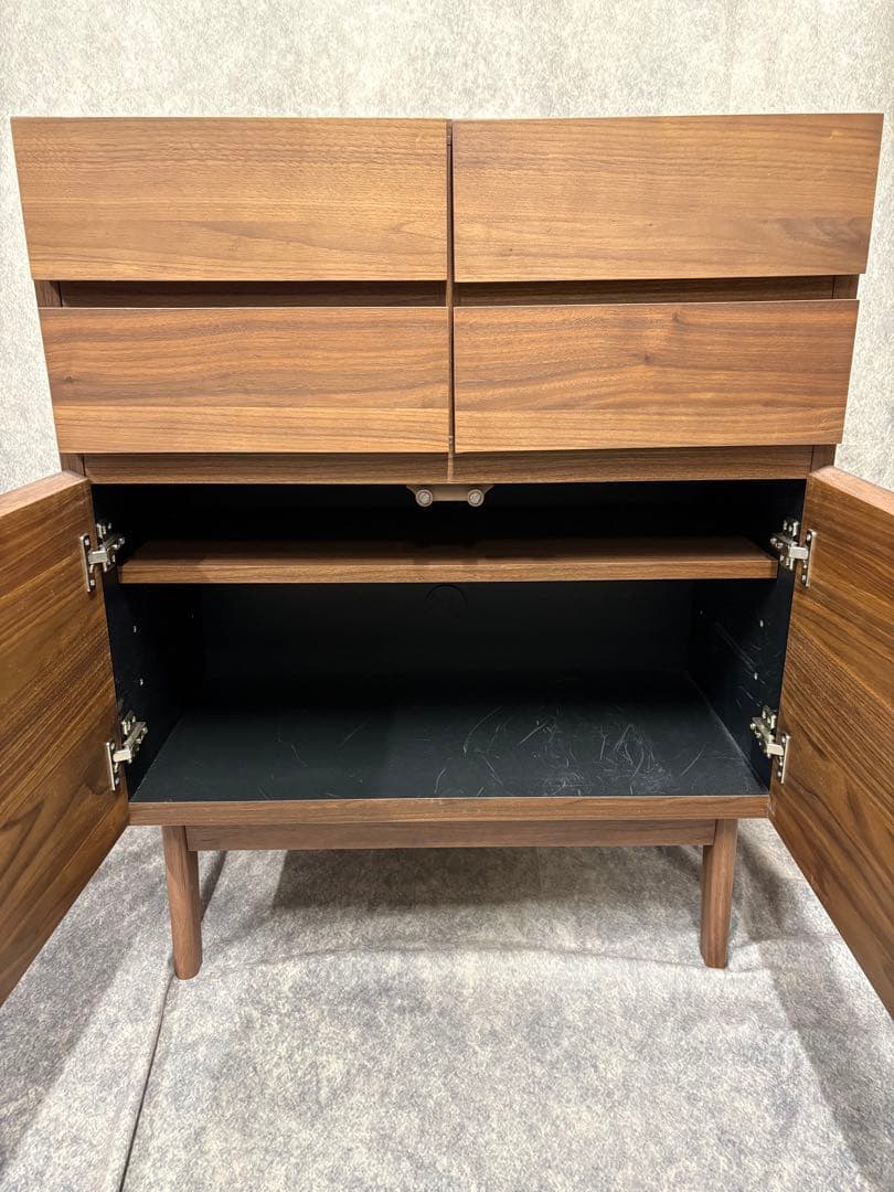 ISSEIKI 一生紀　サイドボード　リビングボード　棚　北欧家具