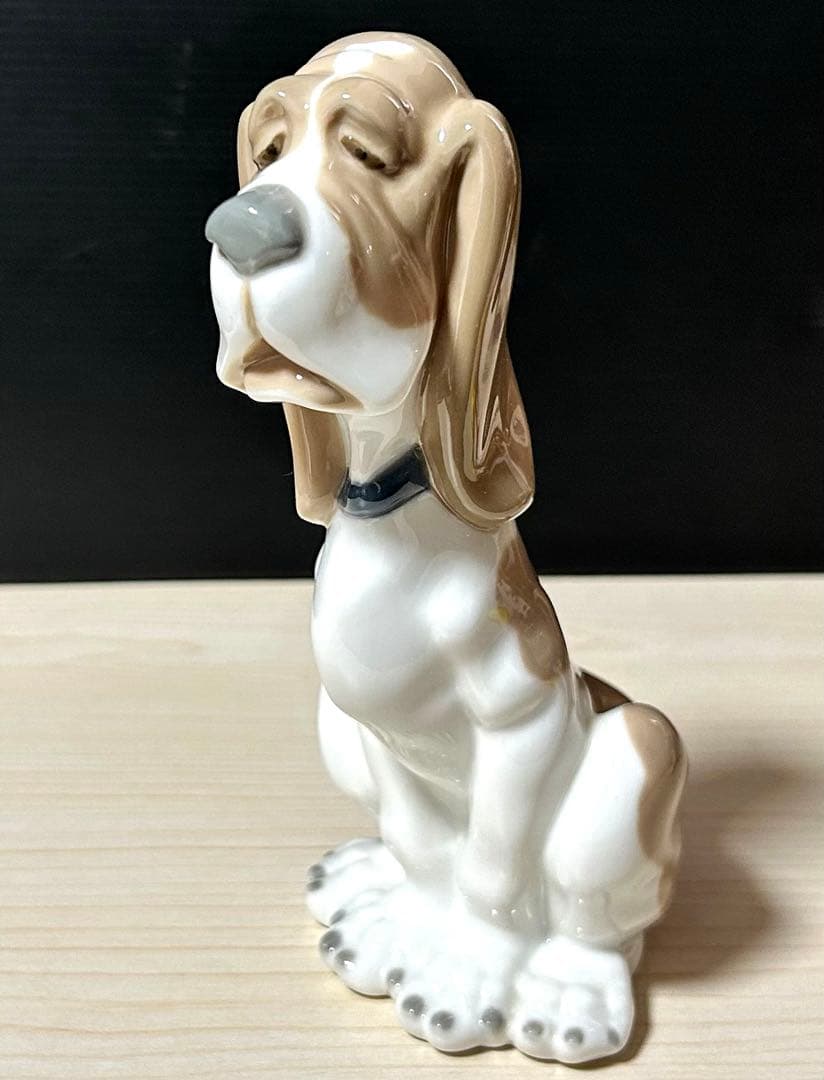 R*k様 LLADRO リヤドロ　NAO ナオ　『主人を待って』　犬　フィギュリ