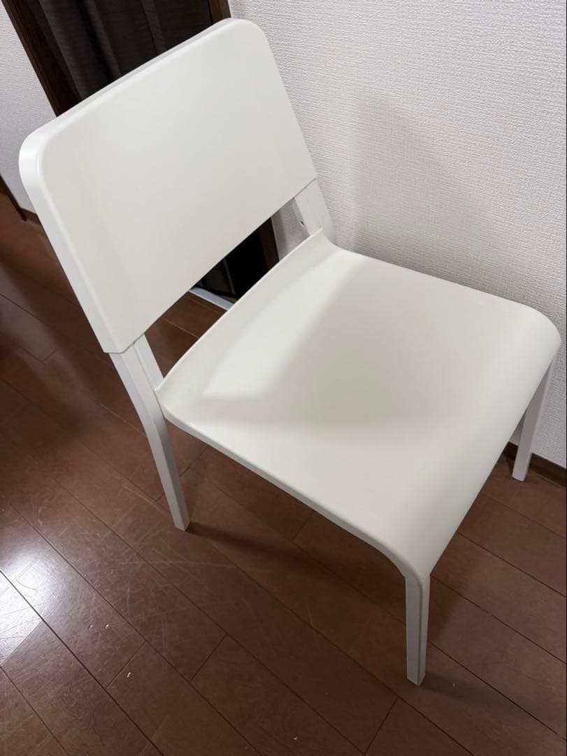 【美品‼︎値下げ対応】IKEA ホワイト 長方形 ダイニングテーブル　椅子4脚付き