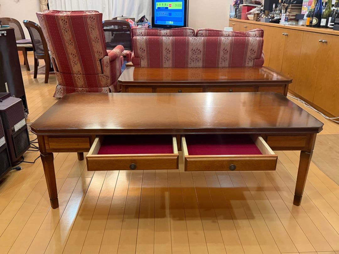 【引き取り限定】コスガ アンティーク調 ローテーブル ①